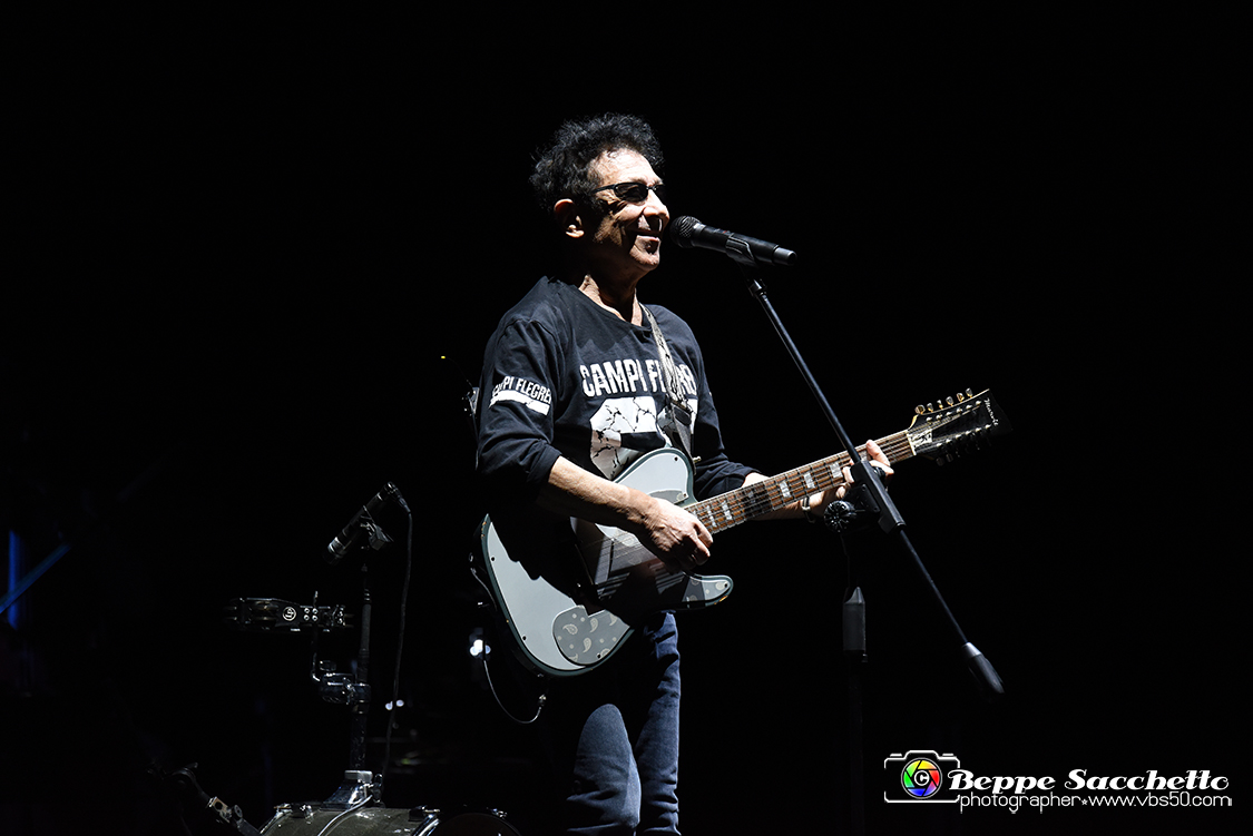 VBS_3972 - Concerto Edoardo Bennato - Peter Pan Rock 'n' Roll Tour.jpg
